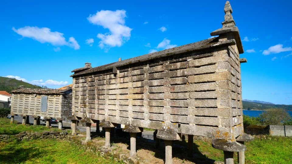 horreo más grande de galicia